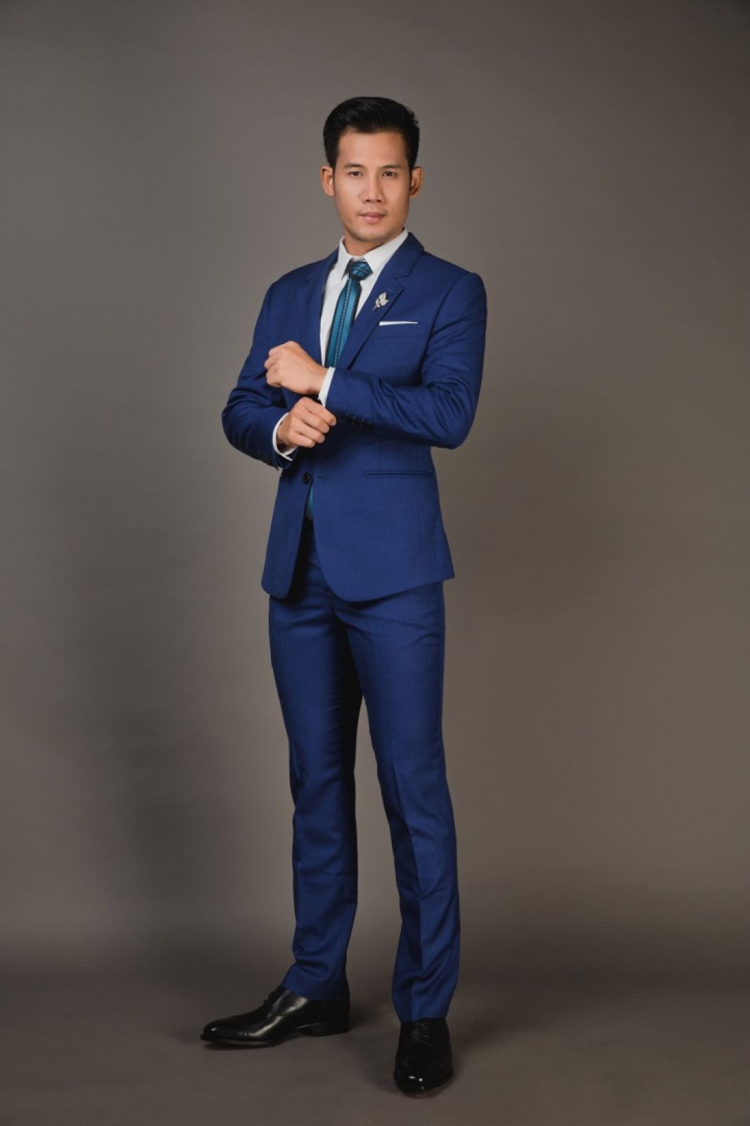 624750a Dark Cobalt Suit